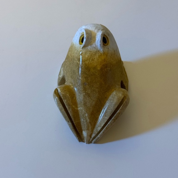 🐸Handcrafted Stone Frog Figurine - Picture 4 of 9